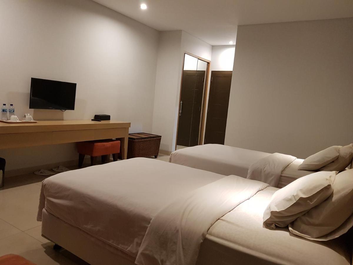New Mountain Springs Hotel&Resort Lembang Exterior foto