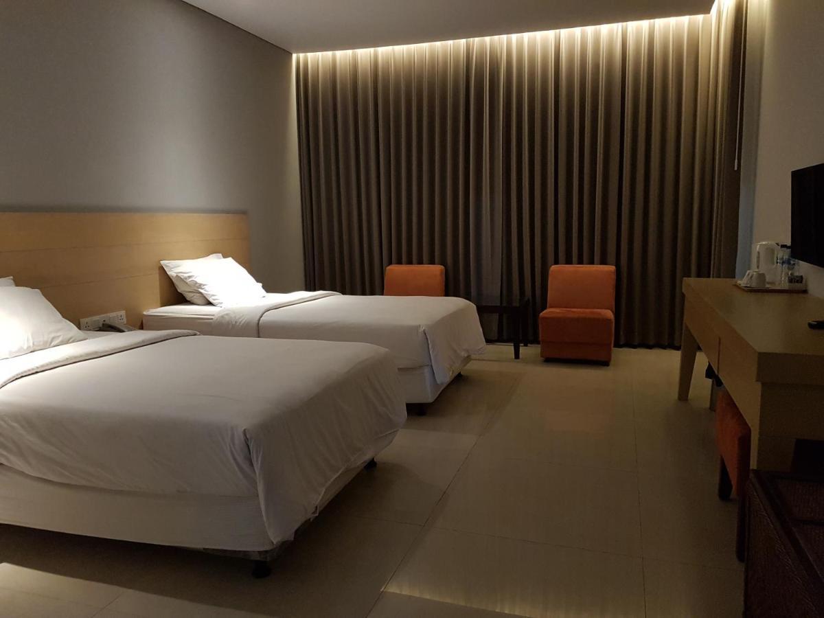 New Mountain Springs Hotel&Resort Lembang Exterior foto